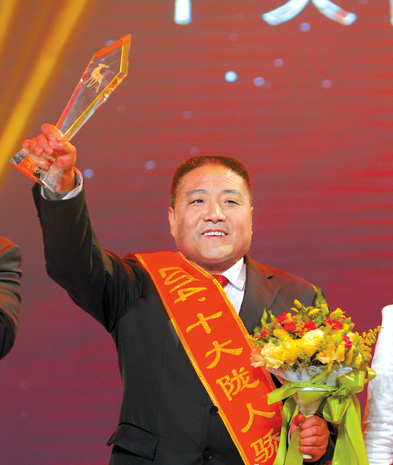 記隴南市西和縣民旺馬鈴薯專業(yè)合作社負責人郭大權(quán)