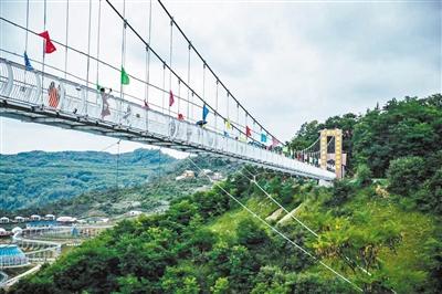 崆峒山5條美妙線路游起來(lái)！來(lái)這三座山赴暮春之約