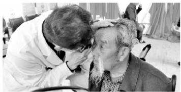 致敬時(shí)代楷?！瓣P(guān)愛(ài)八步沙林場(chǎng)大漠治沙人眼健康公益行動(dòng)”啟動(dòng)