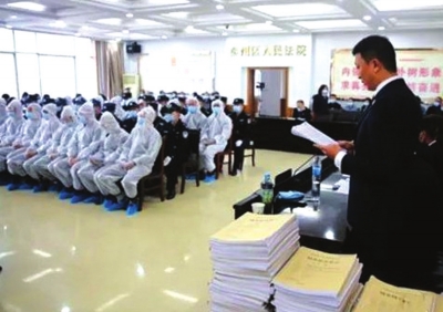 天水秦州區(qū)開審18人涉惡案 被控涉嫌敲詐勒索、尋釁滋事、開設賭場等