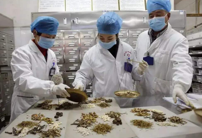 新冠肺炎疫情人物同防市民如何做？請看這里！