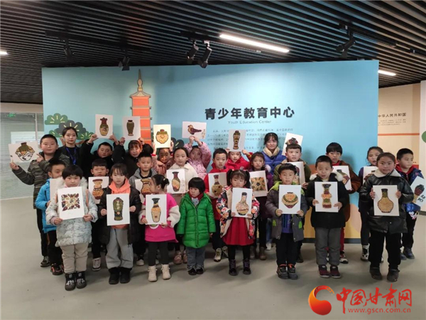 博物館里過(guò)臘八 武威這些孩子用五谷拼文物！