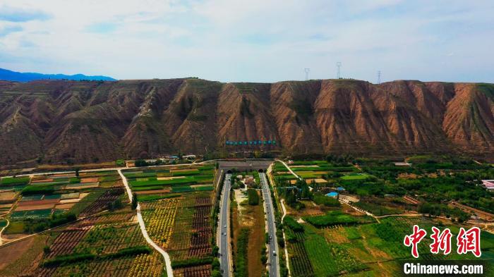 甘肅榆中造養(yǎng)結(jié)合十?dāng)?shù)年荒山改綠 野生動(dòng)物?！奥睹妗?>
        </a><em>甘肅榆中造養(yǎng)結(jié)合十?dāng)?shù)年荒山改綠 野生動(dòng)物?！奥睹妗?/em></li>
    <li><a  target=