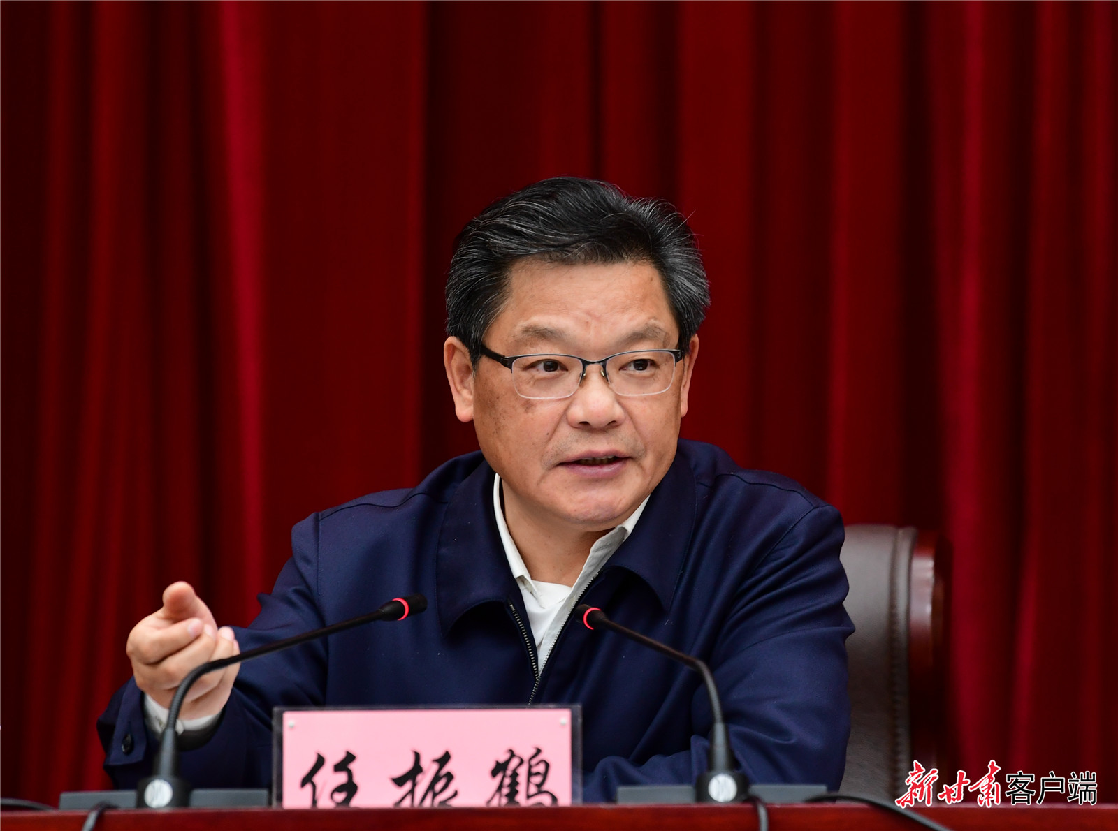 任振鶴在全省新型城鎮(zhèn)化工作推進(jìn)會議上強(qiáng)調(diào)：凝心聚力抓落實(shí)、蹄疾步穩(wěn)向前進(jìn)，奮力推進(jìn)新型城鎮(zhèn)化建設(shè)再上新臺階