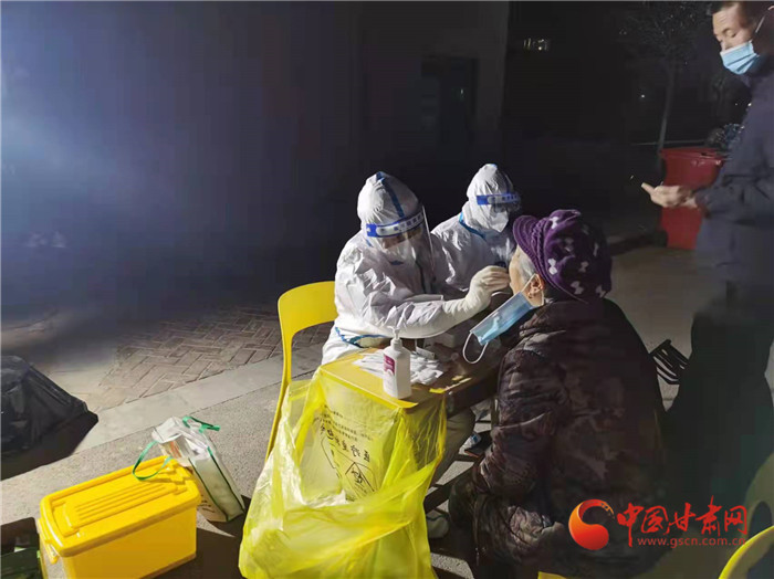 專家詳解新版新冠診療方案：為何輕型病例可以不住院了？