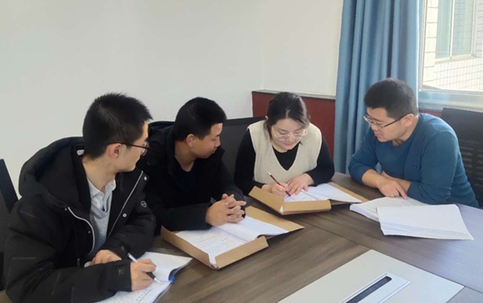 民樂縣紀檢監(jiān)察干部清查教育系統(tǒng)項目工程建設(shè)資金使用情況.jpg