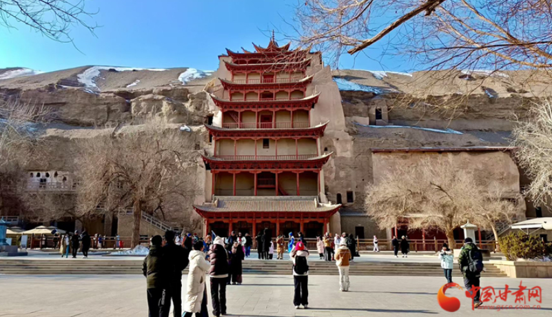 聚焦2026甘肅兩會(huì)·委員風(fēng)采丨張?jiān)郑航ㄗh打造敦煌國(guó)際文化會(huì)客廳